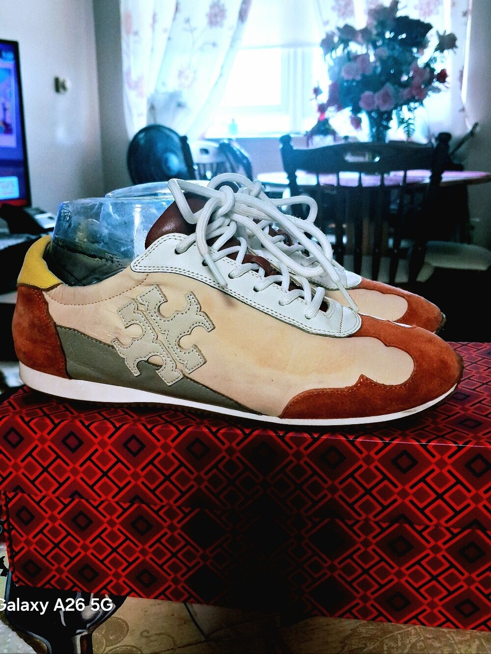 Tory Burch Tan, Brown & White Leather Suede Low-Top Trainers Size 7.5 - Picture 2 of 13